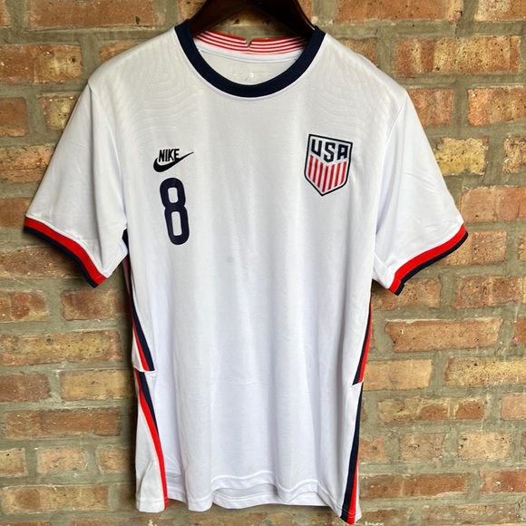 Nike - Picture 3 of 16